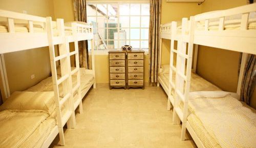 Quadruple Room with Shared Bathroom