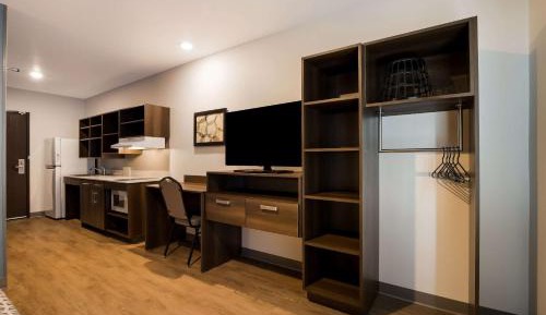Queen Suite with Sofa Bed - Non Smoking