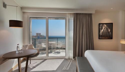 Deluxe Double Room with Balcony and Sea View (couples only)