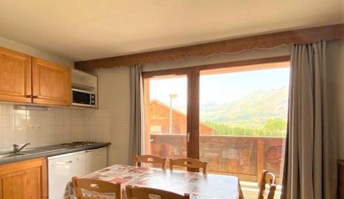 Apartment (6 Adults)