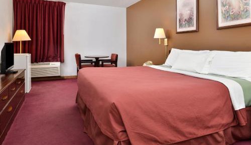 King Room - Non-Smoking