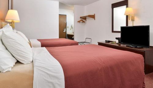 Double Room with Two Double Beds - Non-Smoking