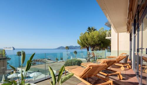 Studio with Sea View