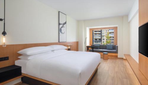 Superior King Room