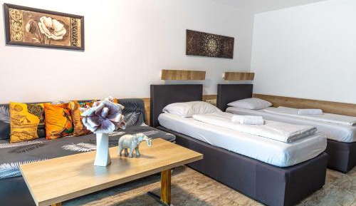 Studio Apartment Twin Room with Balcony