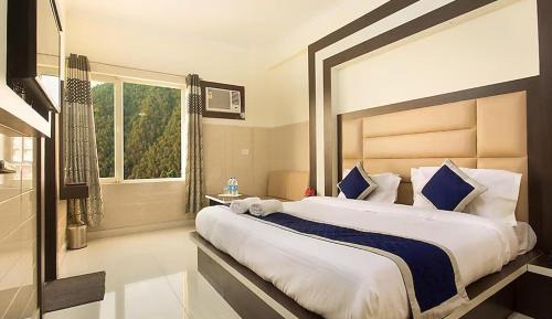 Double Room with Mountain View