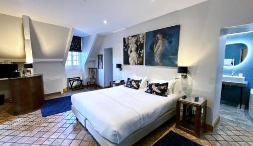 King Suite with Balcony
