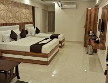 Basic Triple Room