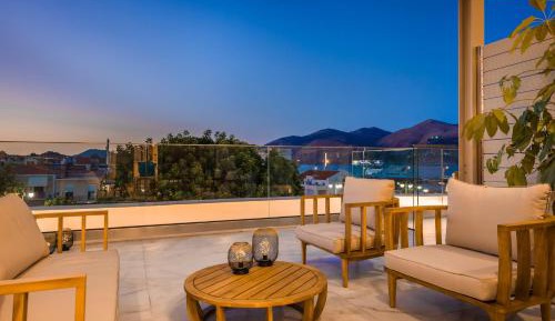 Deluxe Suite with Sea View