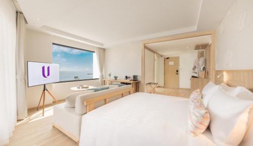 Junior Suite Panoramic Seaview with Lux Bliss Bath (24 Hours Use of Room)