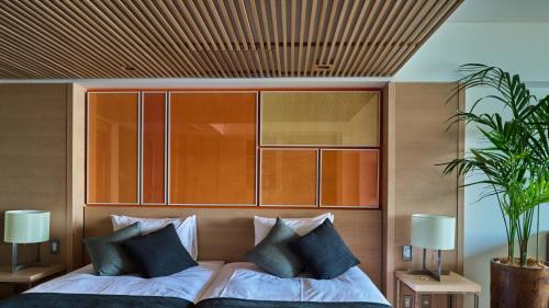 Standard Twin Room with Ocean View