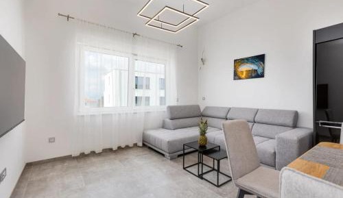 Two-Bedroom Apartment with Terrace and Sea View