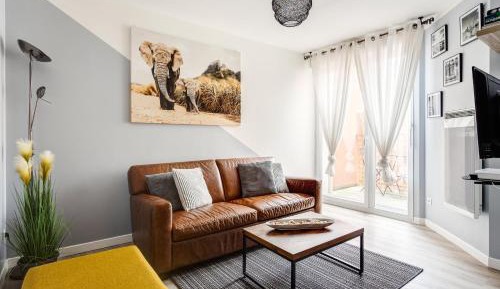 One-Bedroom Apartment