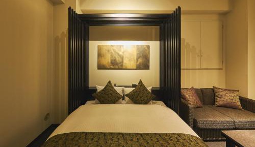 Queen Room