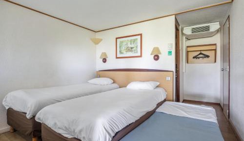 Double Room with One Double Bed and One Junior bed
