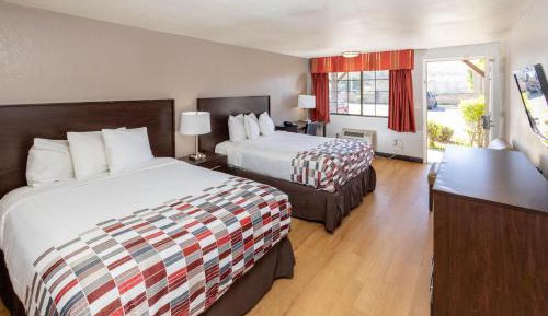 Deluxe Room with Two Queen Beds Disability Access Smoke Free 