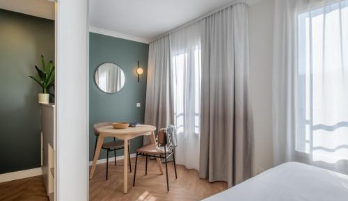 Studio (2 Adults)