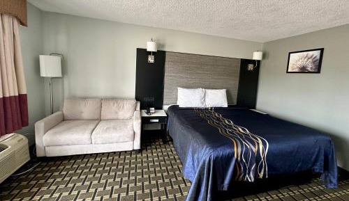 King Room - Non-Smoking