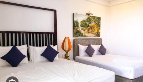 Deluxe Family Room – Pool View