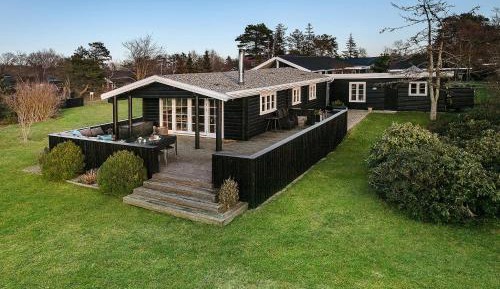 Four-Bedroom Holiday Home