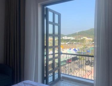 King Room with Balcony