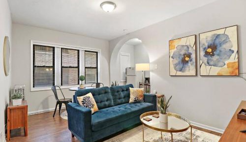 One-Bedroom Apartment