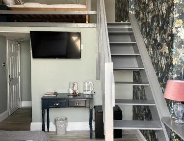 Comfort Triple Room with Shower