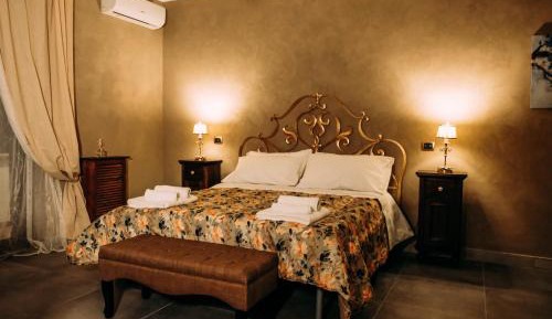 Queen Room with Balcony