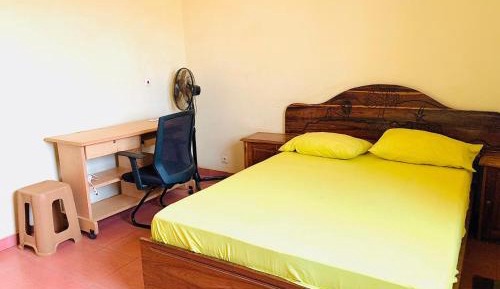 Deluxe Room (2 Adults + 1 Child)