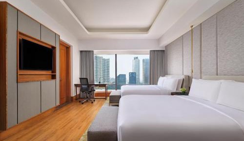 Grand Club King Room with Two King Beds - Club Lounge Access