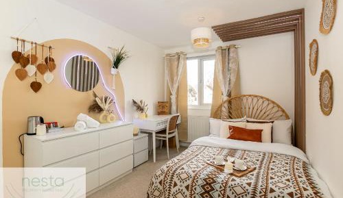 Double Room with Shared Bathroom