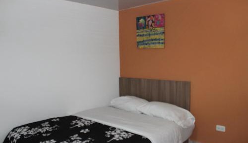 Standard Queen Room