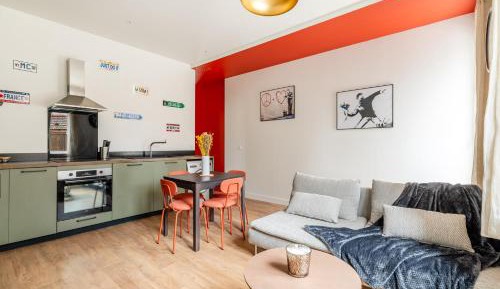 One-Bedroom Apartment