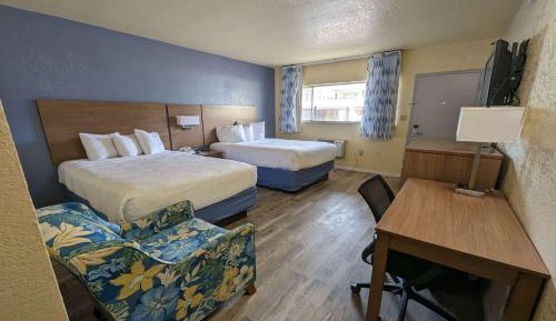 Double room with 2Double Beds, Mobility/Hearing Accessible Room, Roll-In Shower, Non-Smoking