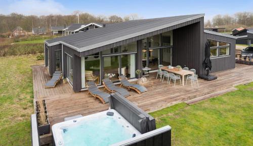 Four-Bedroom Holiday Home