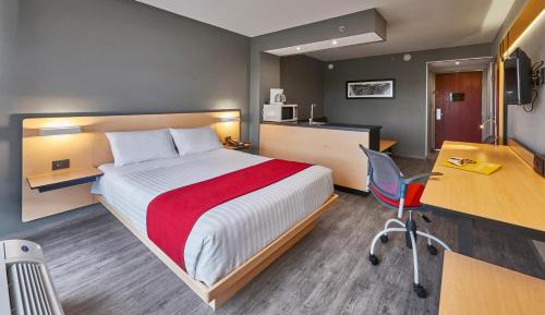 Superior Queen Room with Sofa Bed
