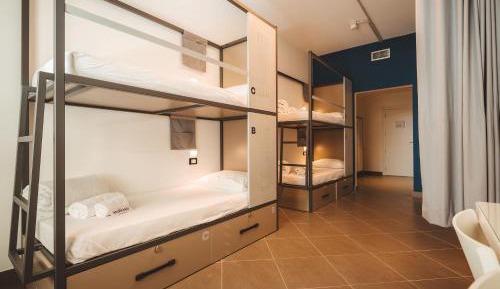 Bed in 4-Bed Mixed Dormitory Room