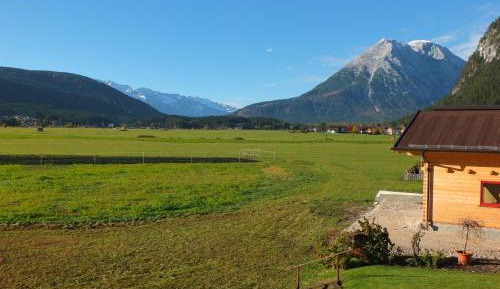 Apartment with Mountain View