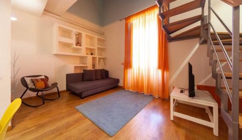 Studio - Split Level