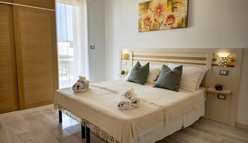 Twin Room with Private Bathroom