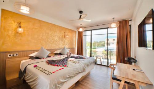 Deluxe Double or Twin Room with Balcony