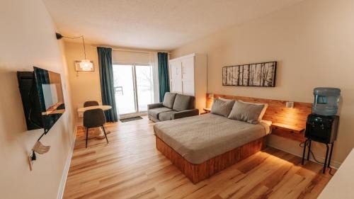 Studio with Lake View