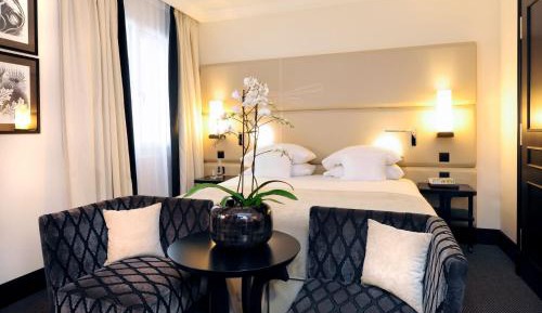 Deluxe Double or Twin Room