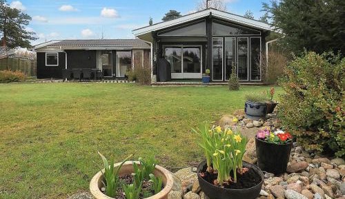 Three-Bedroom Holiday Home 