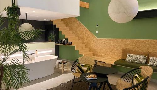 Deluxe Suite "Eden"