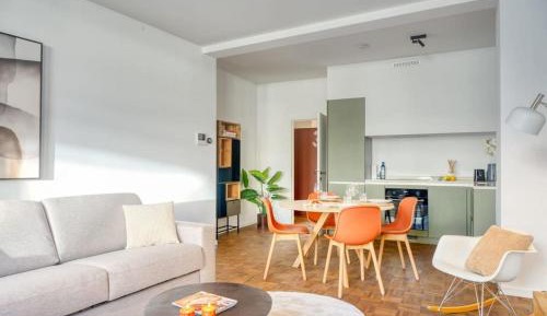 One-Bedroom Apartment