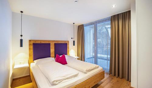 Superior One-Bedroom Apartment with Balcony