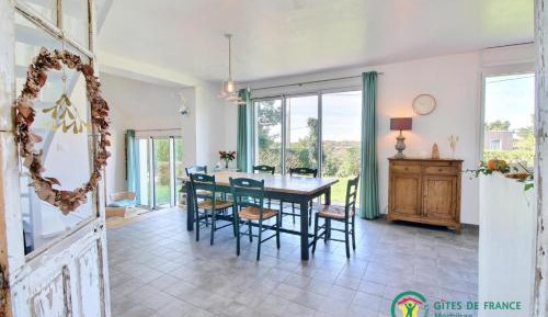 5 bedroom Townhouse