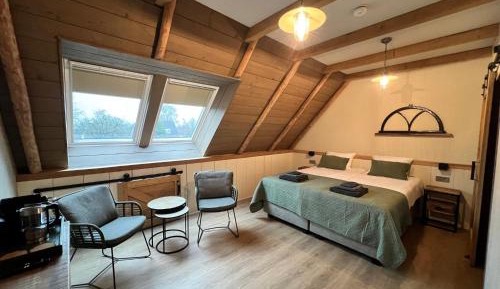Double Room with Private Bathroom