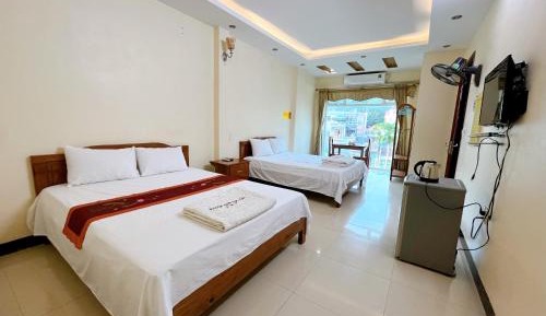 Quadruple Room with Mountain View